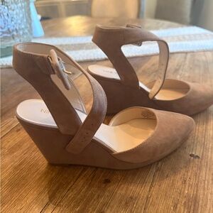 Nine West Natural Suede Heels